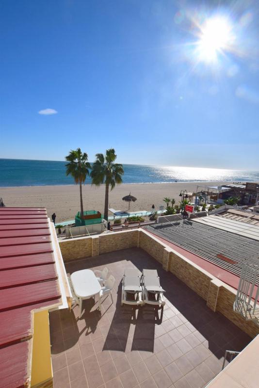 Carihuela 1ª Linea De Playa Apartment ตอร์เรโมลิโนส ภายนอก รูปภาพ