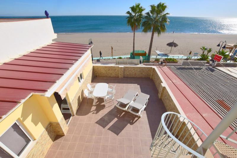 Carihuela 1ª Linea De Playa Apartment ตอร์เรโมลิโนส ภายนอก รูปภาพ